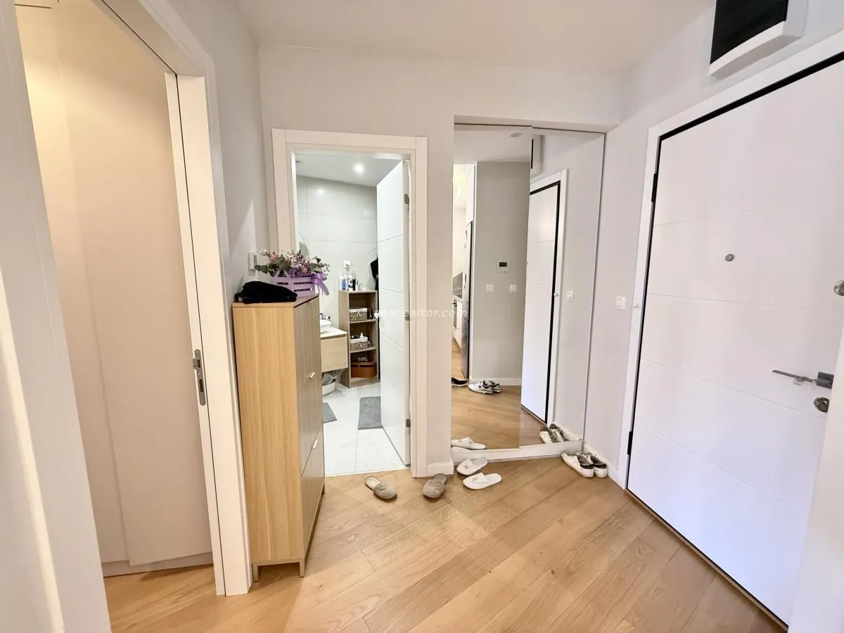 Sale, one bedroom apartment, 121m², Bečići, Budva