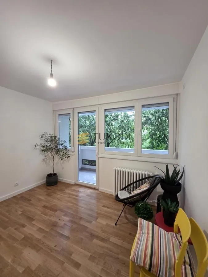 Sale, two bedroom apartment, 58m², Zemun Sve Podlokacije, Beograd