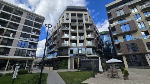 Izdavanje, jednosoban stan, 52m², Kod Capital Plaze, Podgorica - image 14