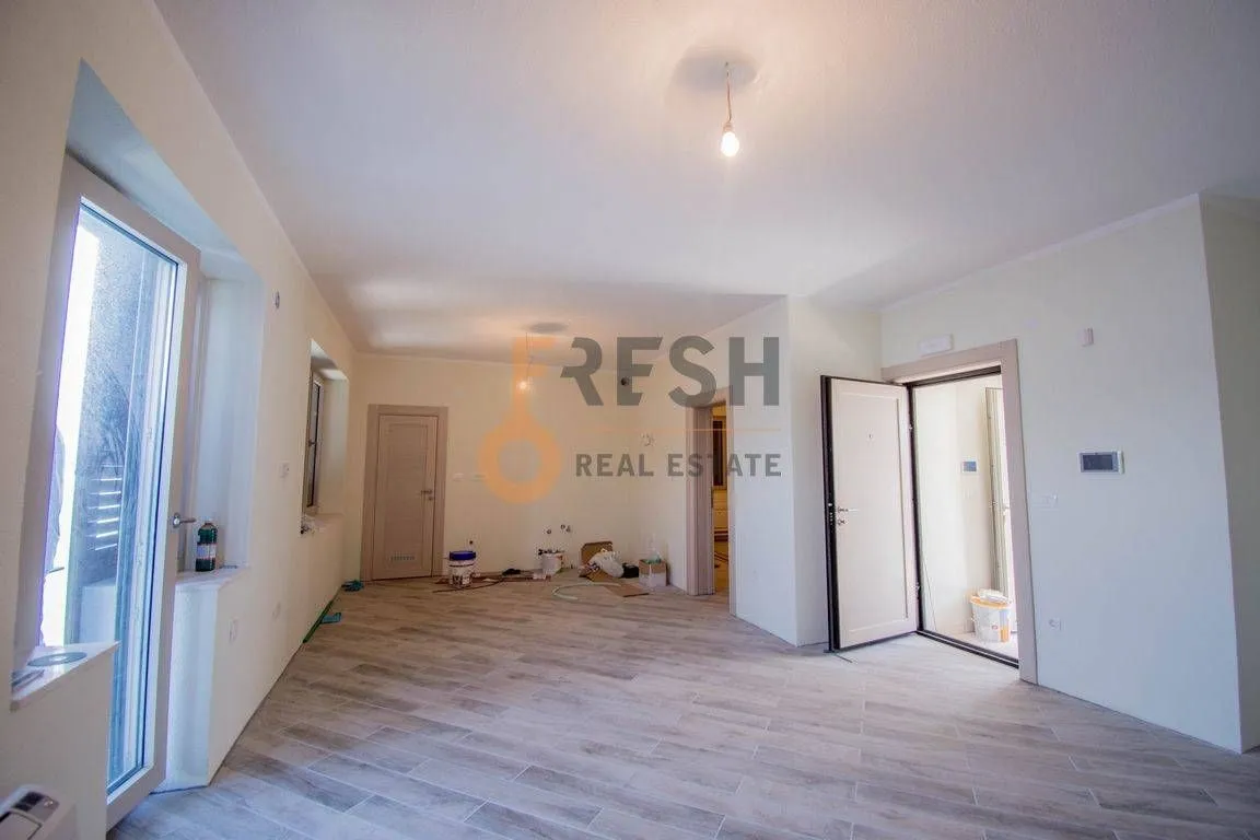 Prodaja, kuća, 300m², Tivat, Crna Gora