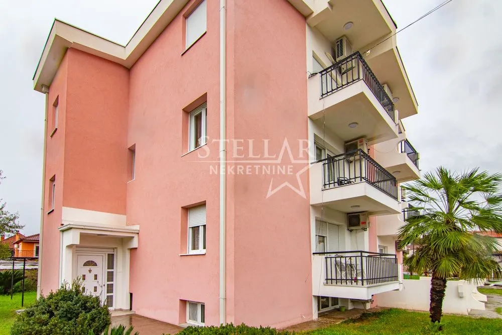 Rent, two bedroom apartment, 70m², Gornja Gorica, Podgorica