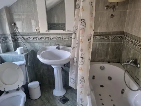 Izdavanje, stan, 130m², Čukarica, Beograd - image 15