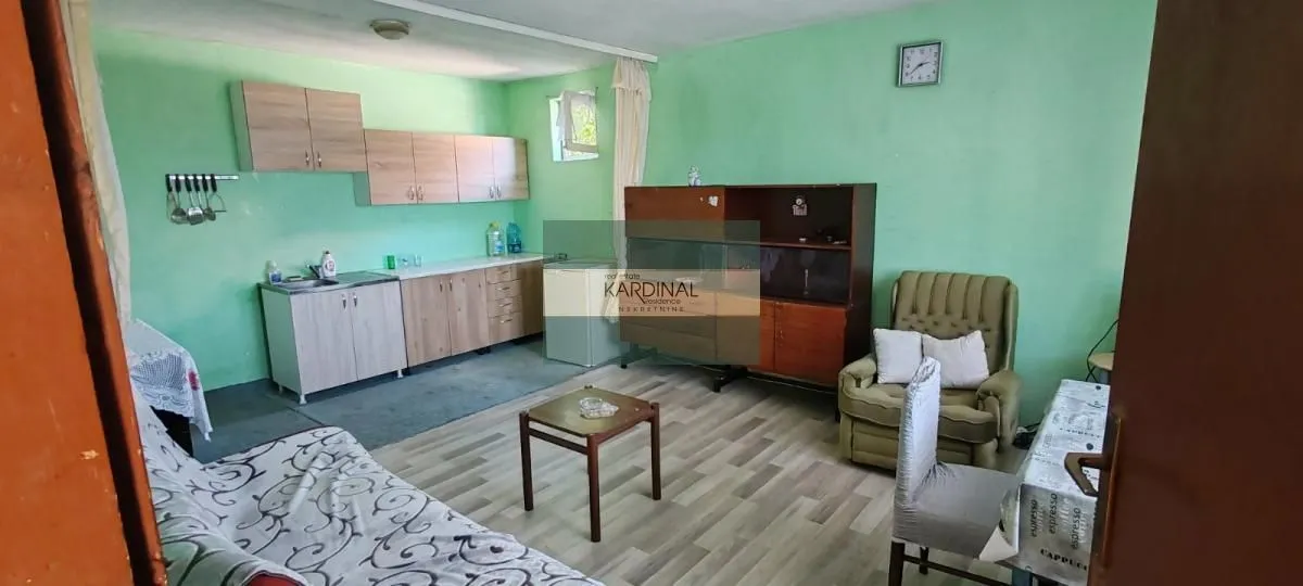Prodaja, kuća, 250m², Crnče, Jagodina