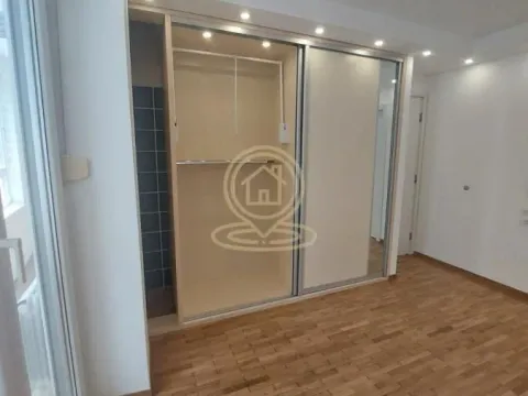 Izdavanje, trosoban stan, 58m², Bulbulder, Zvezdara Sve Podlokacije - image 2