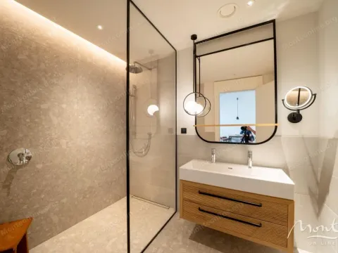 Sale, one bedroom apartment, 63m², Porto Montenegro, Tivat - image 17