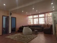 Izdavanje, poslovni prostor, 400m², Novi Beograd Sve Podlokacije, Beograd - image 1