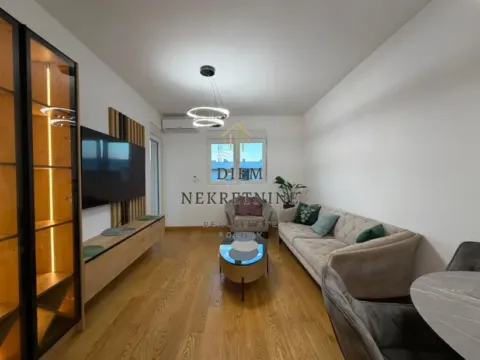 Rent, one bedroom apartment, 45m², City Kvart, Podgorica - image 1