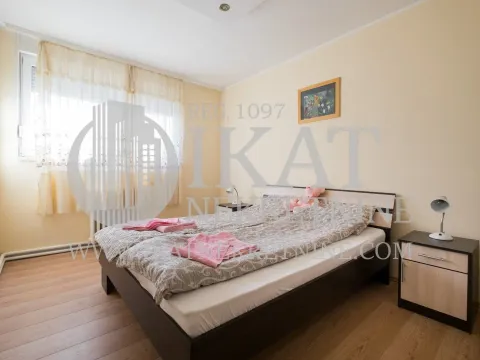 Rent, two bedroom apartment, 65m², Savski Trg, Beograd - image 5