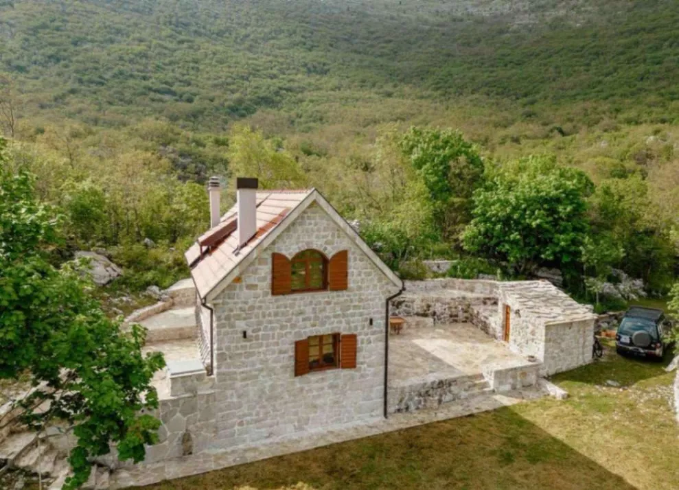 Sale, house, 70m², Vrbanj, Herceg Novi