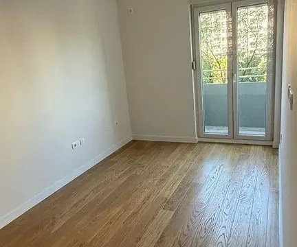 Rent, one bedroom apartment, 40m², Central Point, Podgorica - image 2