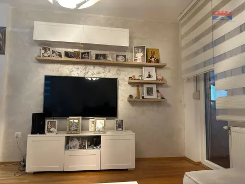 Izdavanje, trosoban stan, 60m², Novo naselje, Novi Sad - image 2