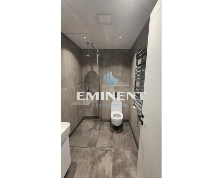 Izdavanje, dvosoban stan, 52m², Banovo Brdo, Beograd