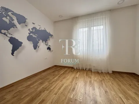 Izdavanje, kuća, 130m², Murtovina, Podgorica - image 10