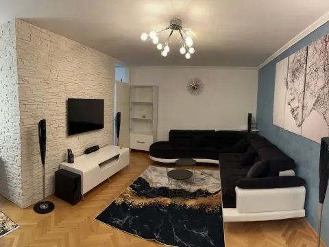 Izdavanje, jednosoban stan, 56m2, Adok, Budva Izdavanje, jednosoban stan, 56m2, Adok, Budva