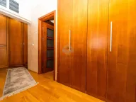 Izdavanje, dvosoban stan, 100m², Centar, Podgorica - image 8