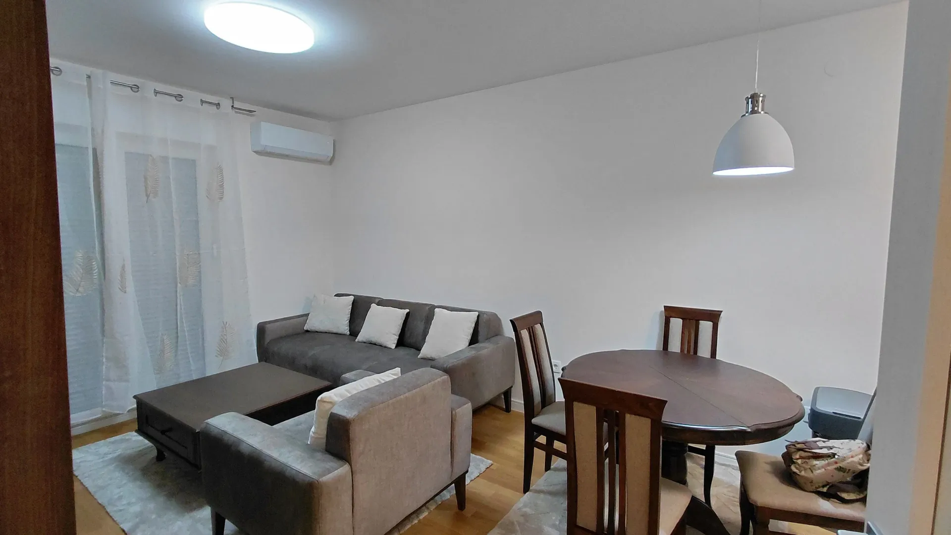 Rent, one bedroom apartment, 40m², Pobrežje, Podgorica
