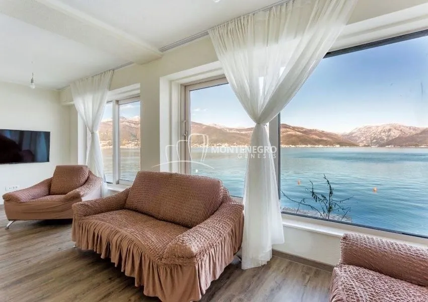 Prodaja, kuća, 240m², Krašići, Tivat