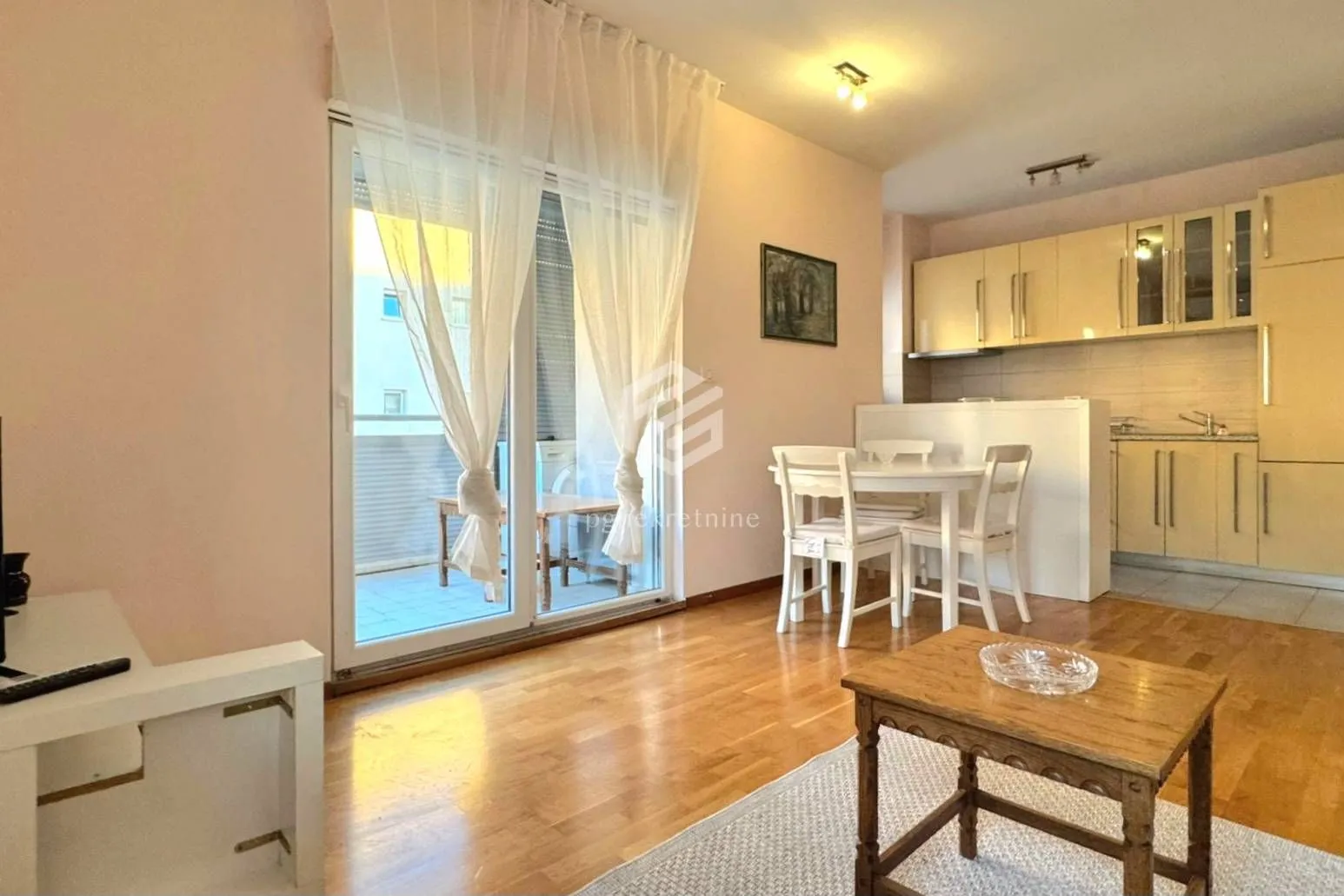 Rent, one bedroom apartment, 50m², City Kvart, Podgorica