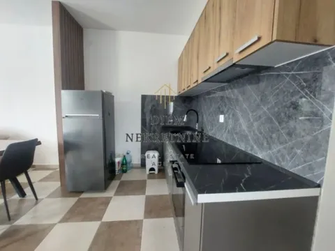 Izdavanje, dvosoban stan, 60m², Radanovići, Kotor - image 5