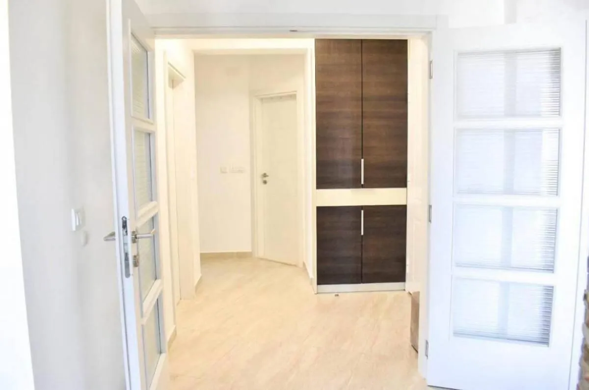 Rent, two bedroom apartment, 84m², Kotor, Crna Gora
