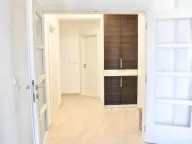 Rent, two bedroom apartment, 84m², Kotor, Crna Gora - image 8