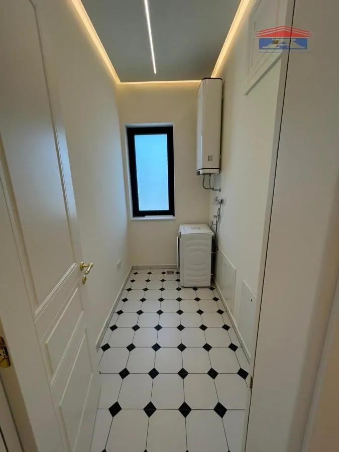 Izdavanje, četvorosoban stan, 120m², Sremska Kamenica, Petrovaradin