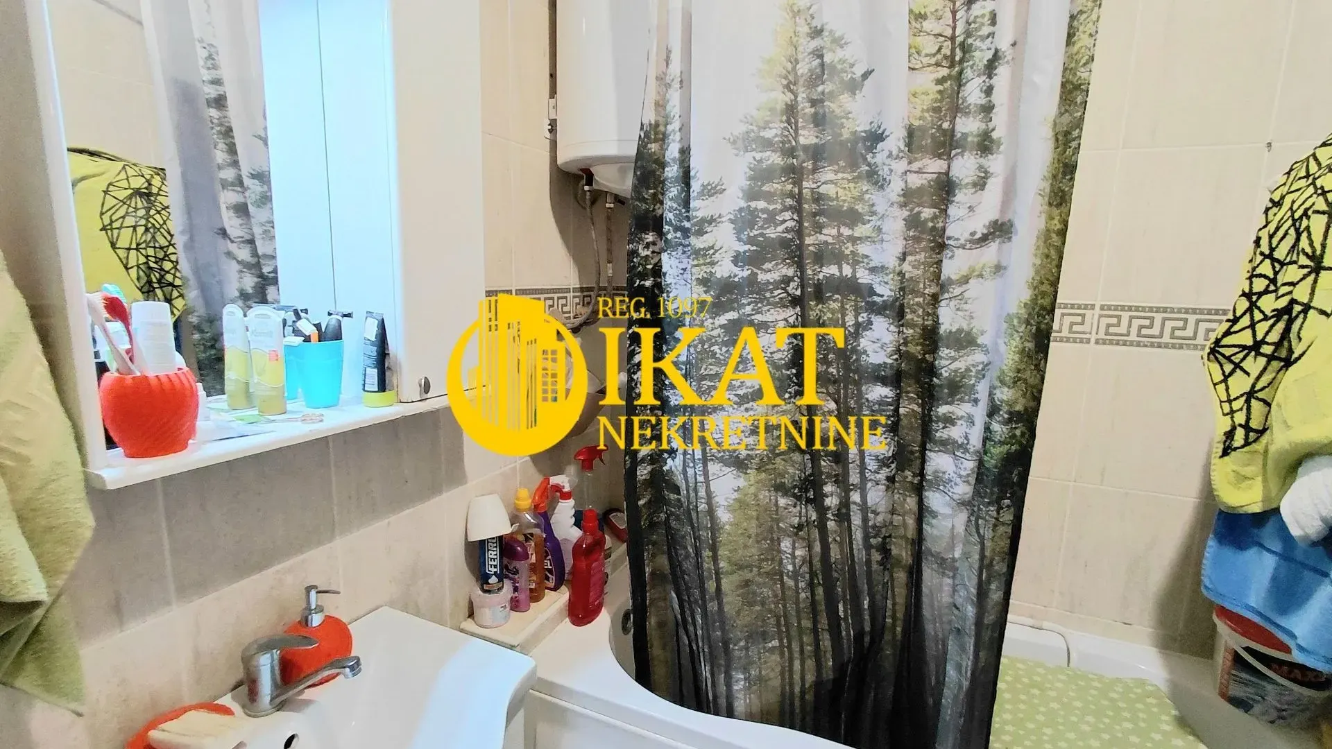 Sale, three bedroom apartment, 65m², Lion, Zvezdara Sve Podlokacije