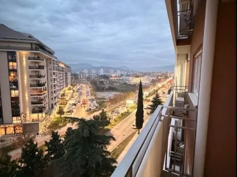 Izdavanje, jednosoban stan, 49m², Central Point, Podgorica - image 4