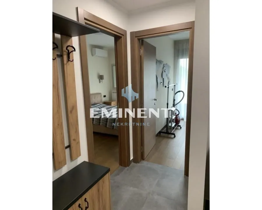 Rent, three bedroom apartment, 90m², Čukarica, Beograd