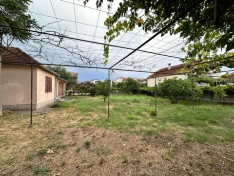 Sale, house, 126m², Tološi, Podgorica - image 9