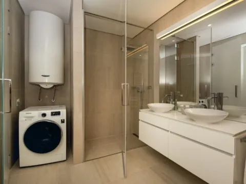 Izdavanje, stan, 178m², Zavala, Budva - image 6