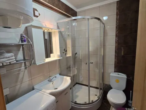 Rent, one bedroom apartment, 50m², Centar, Tivat - image 4