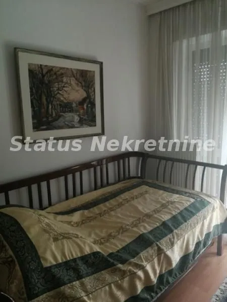 Prodaja, dvosoban stan, 55m², Stari grad, Novi Sad
