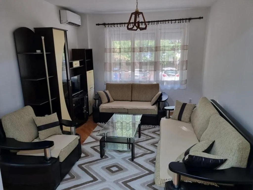 Izdavanje, jednosoban stan, 50m², Preko Morače, Podgorica