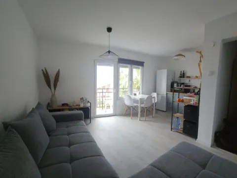 Prodaja, dvosoban stan, 42m², Šušanj, Bar