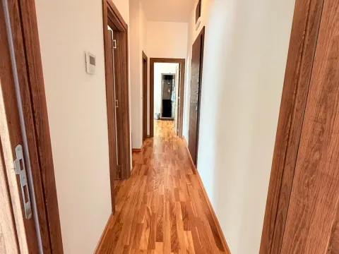 Prodaja, dvosoban stan, 52m², Tološi, Podgorica - image 6