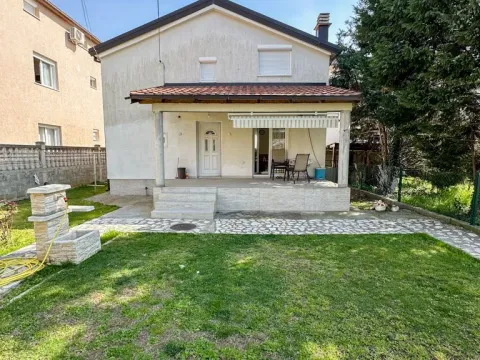 Prodaja, kuća, 100m², Dalmatinska ulica, Podgorica - image 9