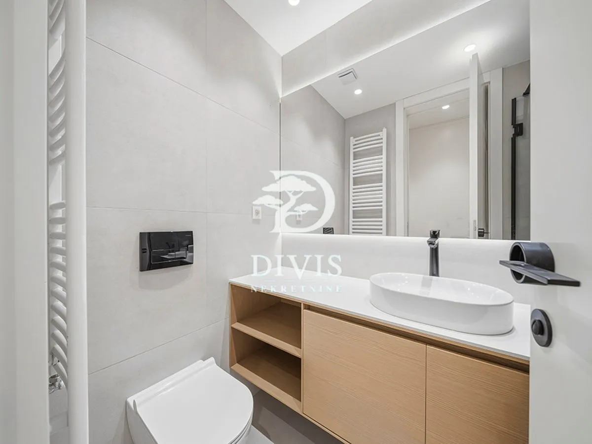 Rent, three bedroom apartment, 120m², Andrićev Venac, Beograd
