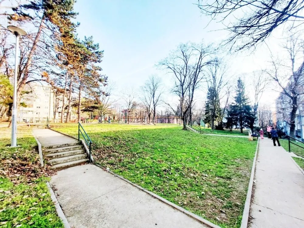 Prodaja, dvosoban stan, 53m², Brace Jerković, Voždovac Sve Podlokacije