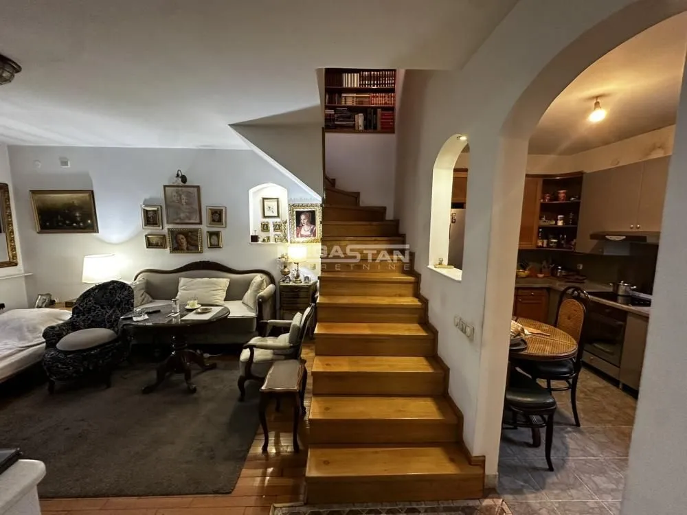 Sale, apartment, 109m², Stari Grad, Beograd