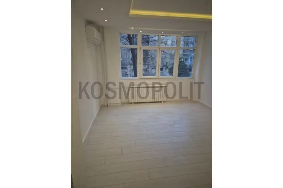 Prodaja, dvosoban stan, 60m², Stari Grad, Beograd