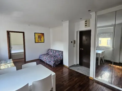 Izdavanje, dvosoban stan, 37m², Stari Grad, Beograd - image 6
