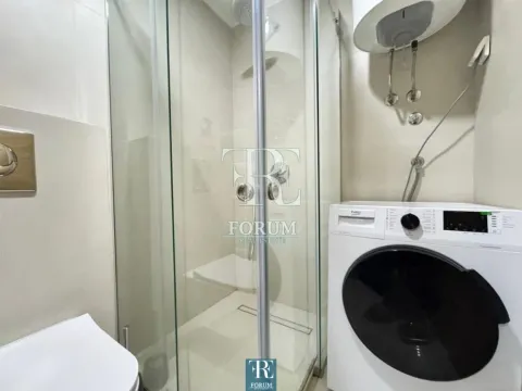 Izdavanje, jednosoban stan, 50m², City Kvart, Podgorica - image 9