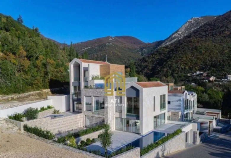 Prodaja, kuća, 154m², Donja Lastva, Tivat