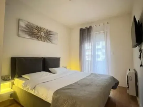 Izdavanje, jednosoban stan, 47m², Central Point, Podgorica - image 6