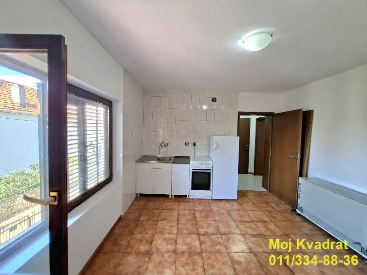 Prodaja, trosoban stan, 65m², Zvezdara Sve Podlokacije, Beograd