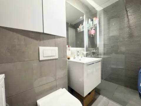 Prodaja, dvosoban stan, 66m², Stari Aerodrom, Podgorica - image 3