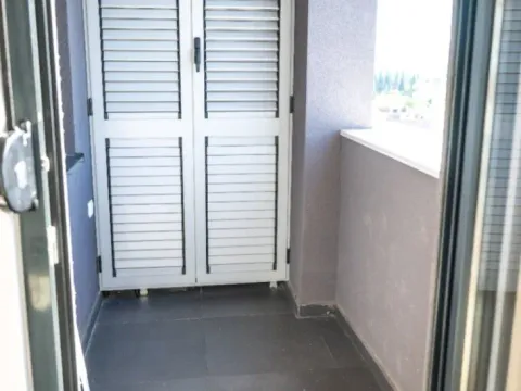 Izdavanje, jednosoban stan, 47m², Centar, Podgorica - image 6