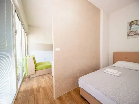 Prodaja, dvosoban stan, 35m², Sutomore, Bar - image 4