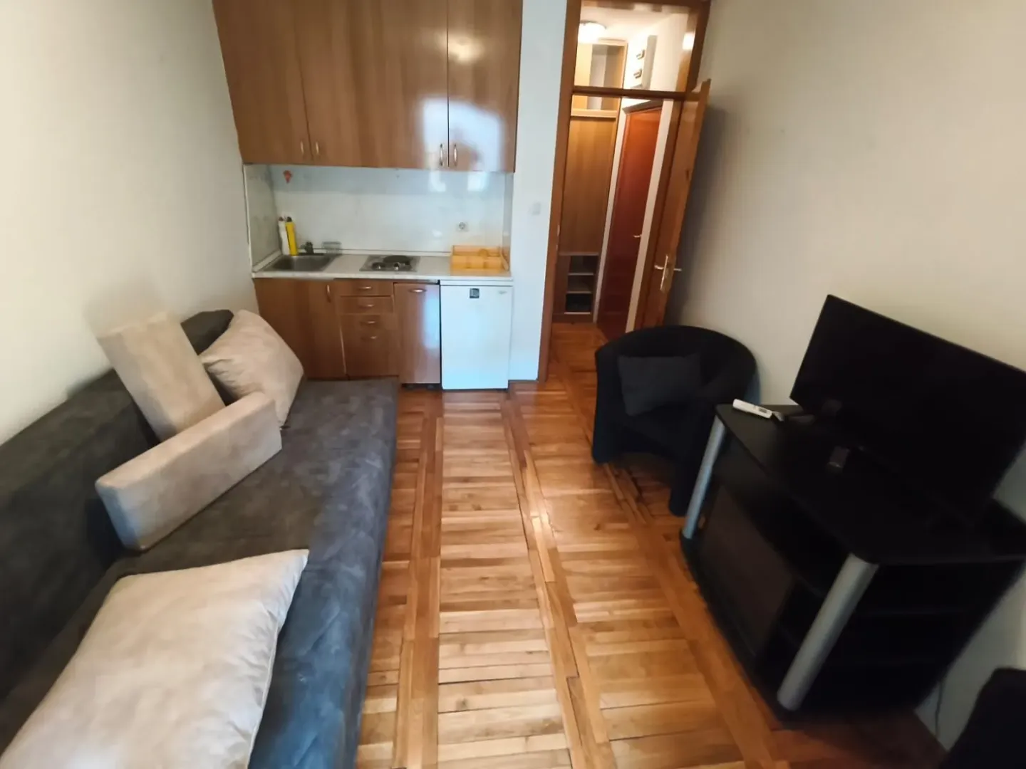 Rent, studio apartment, 25m², Gintaš, Podgorica